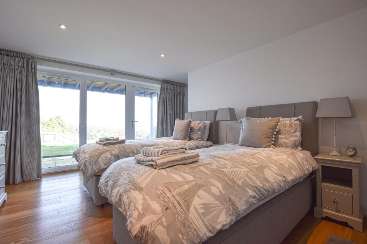 Whispers - 4 Bedroom Modern Family Holiday Home In Salcombe Sleeps 8 Dış mekan fotoğraf