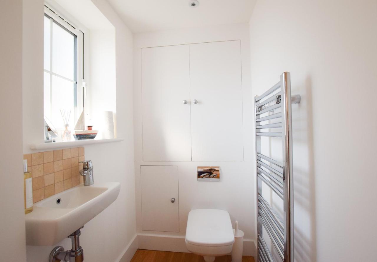 Whispers - 4 Bedroom Modern Family Holiday Home In Salcombe Sleeps 8 Dış mekan fotoğraf
